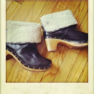 UGG Bootie